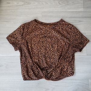 Classic Cheetah Print Crop Top